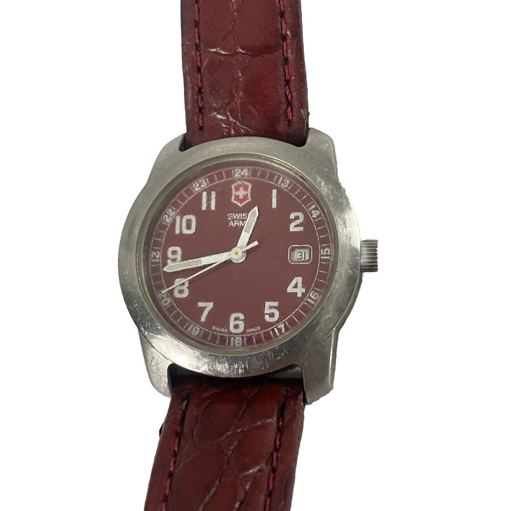 Victorinox Swiss Army Women's  30 mm St Steel 100m Swiss Needs Battery